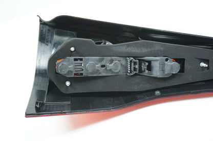 Pièce d'origine Feu arrière gauche pour Renault Megane II Break 8200142684
