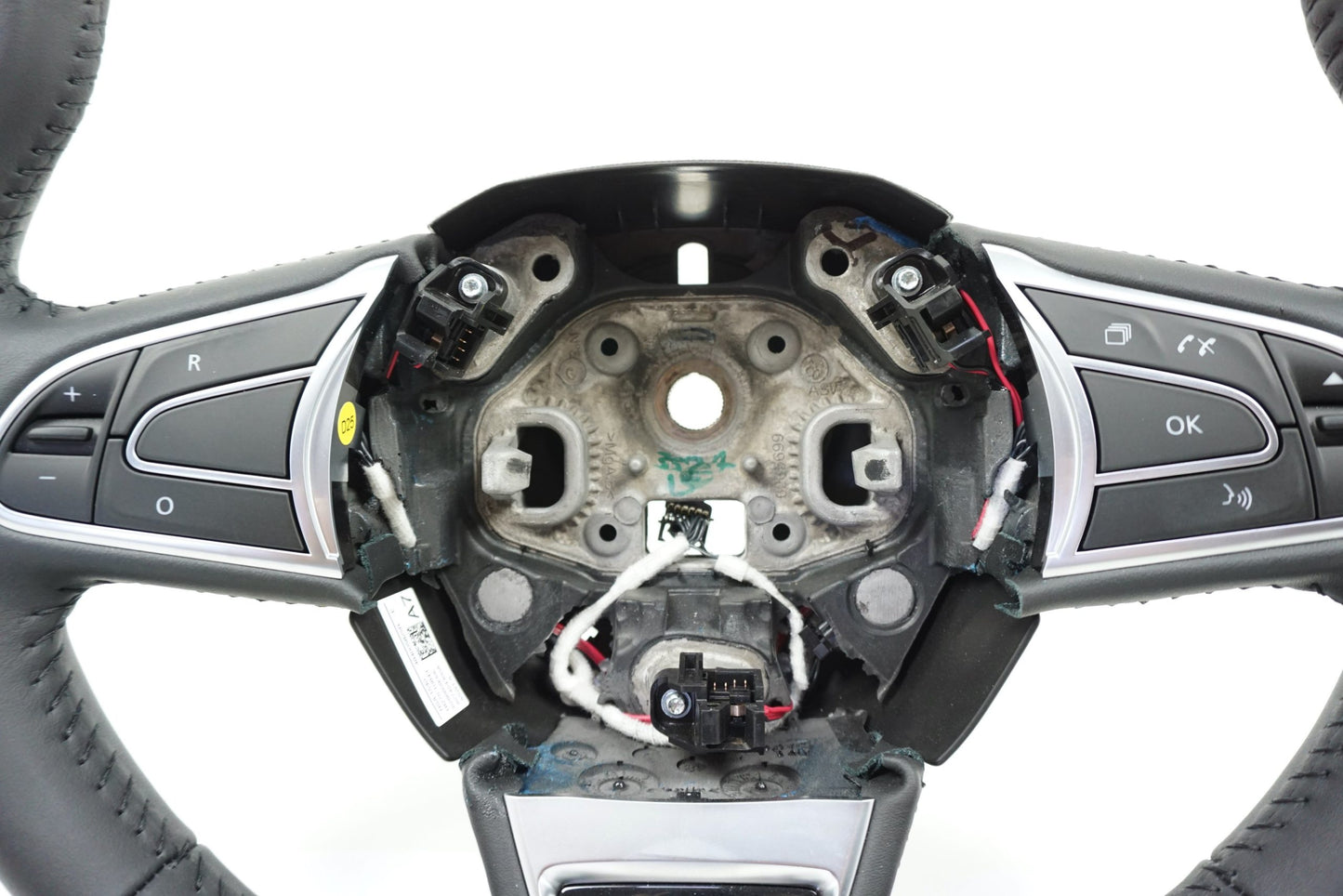 Pièce d'origine Volant en cuir pour Renault Kadjar Megane IV Scenic IV 484005825R