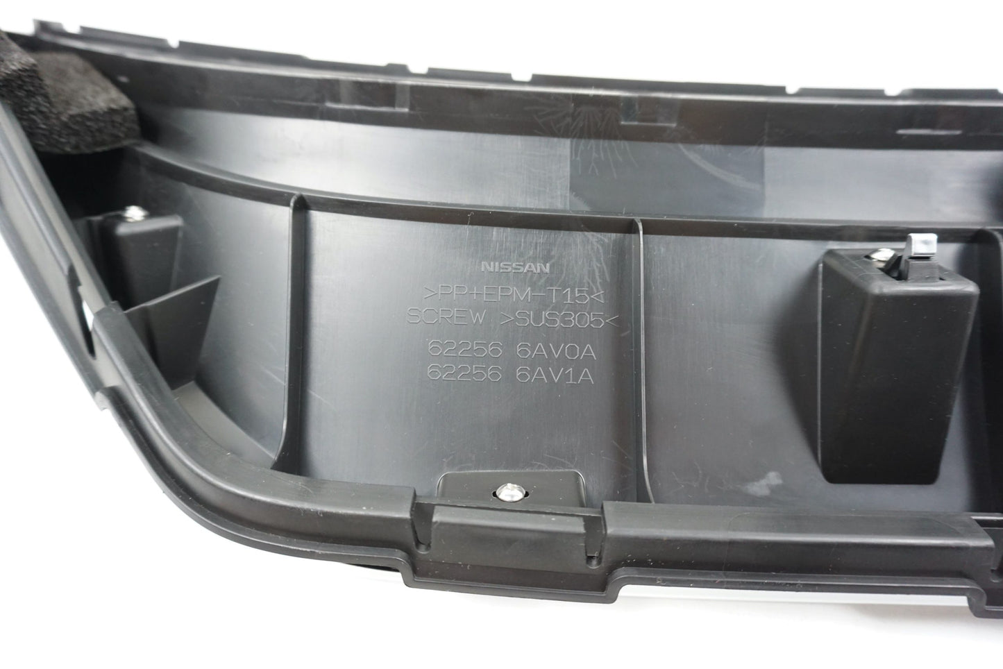 Pièce d'origine Calandre pour Nissan GT-R GTR 622566AV0A