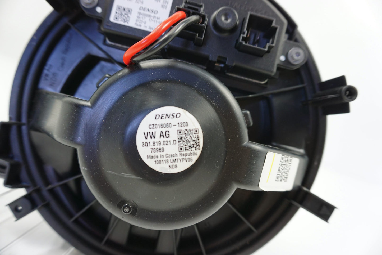 Pièce d'origine Pulseur d'air avec résistance pour Volkswagen Passat B8 Arteon 3Q1819021D