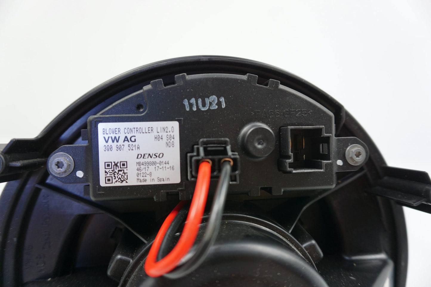 Pièce d'origine Pulseur d'air avec résistance pour Volkswagen Passat B8 Arteon 3Q1819021D
