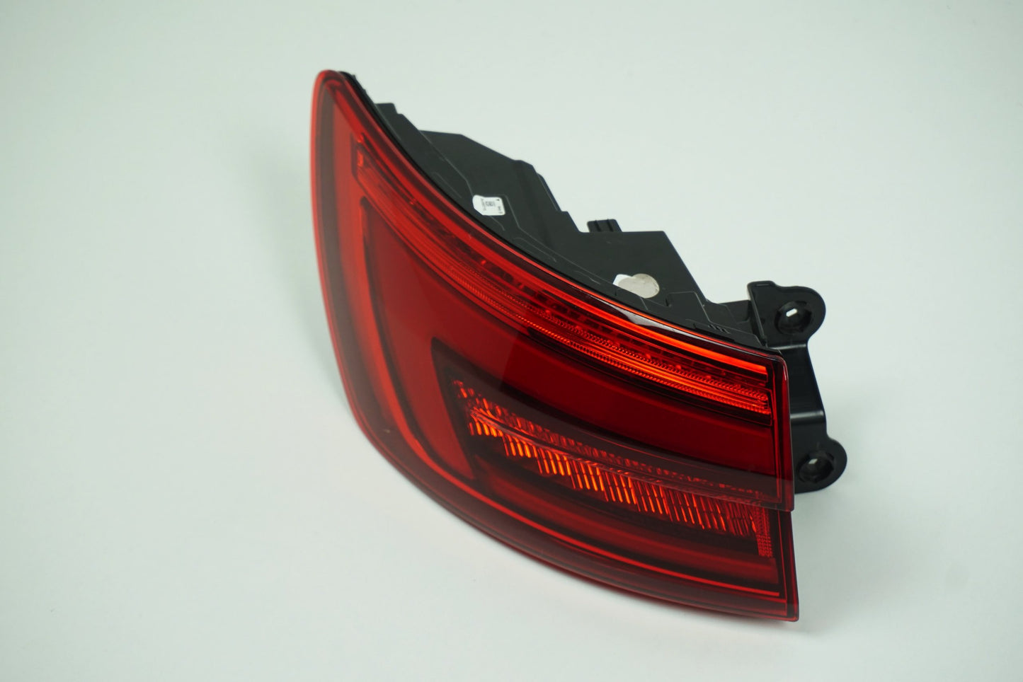 Pièce d'origine Feu arrière gauche pour Audi A4 B9 Avant 8W9.945.093