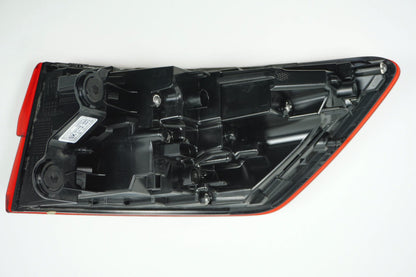 Pièce d'origine Feu arrière gauche pour Audi A4 B9 Avant 8W9.945.093