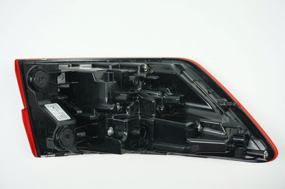 Pièce d'origine Feu arrière droit pour Audi A4 B9 Avant 8W9.945.092