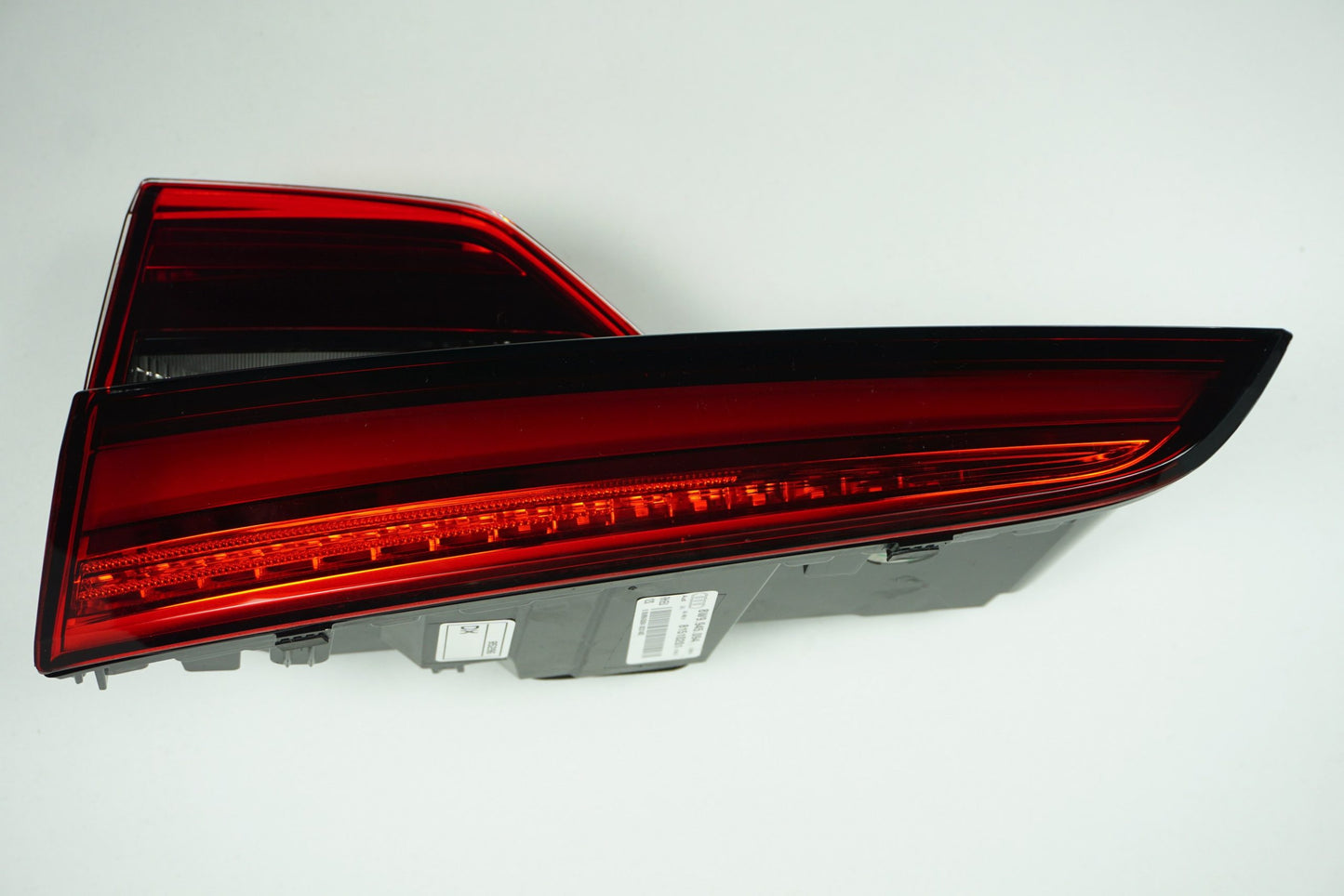 Pièce d'origine Feu arrière droit pour Audi A4 B9 Avant 8W9.945.094