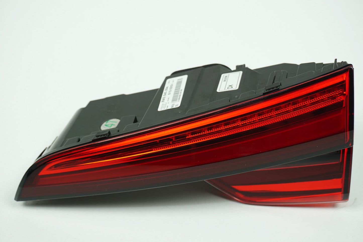 Pièce d'origine Feu arrière droit pour Audi A4 B9 Avant 8W9.945.094