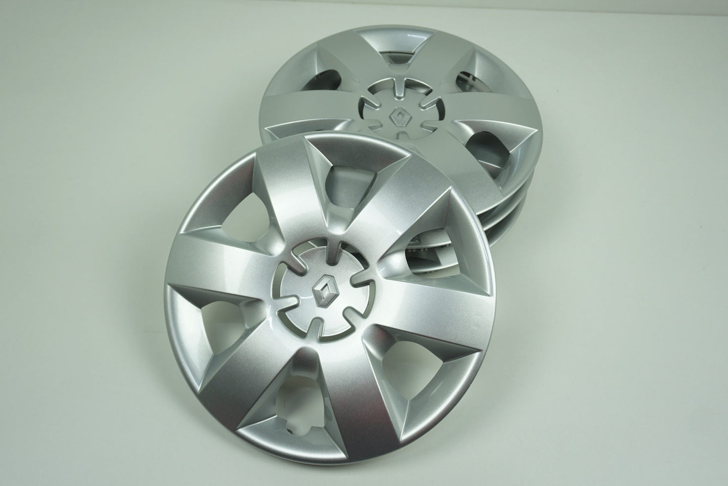 Pièce d'origine Enjoliveur 15 pouces pour Renault Kangoo II 8200455115