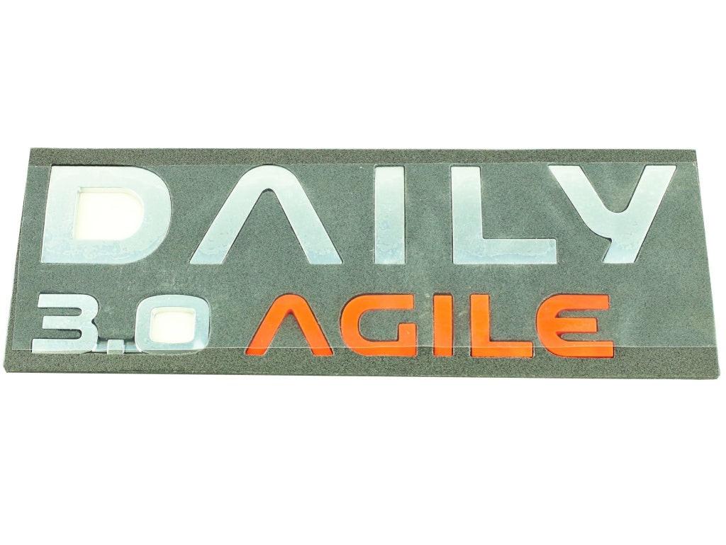 BADGE EMBLÈME IVECO DAILY 06> ARRIÈRE "DAILY 3.0 AGILE".