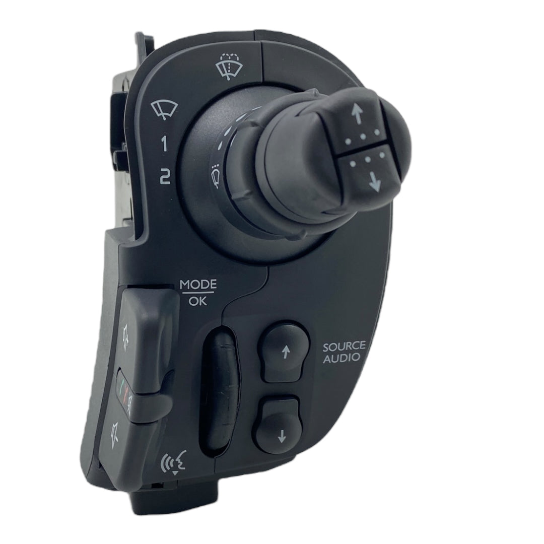 Pièce d'origine Commodo d'essuie-glace avec commande radio pour Renault Kangoo II 2847472946