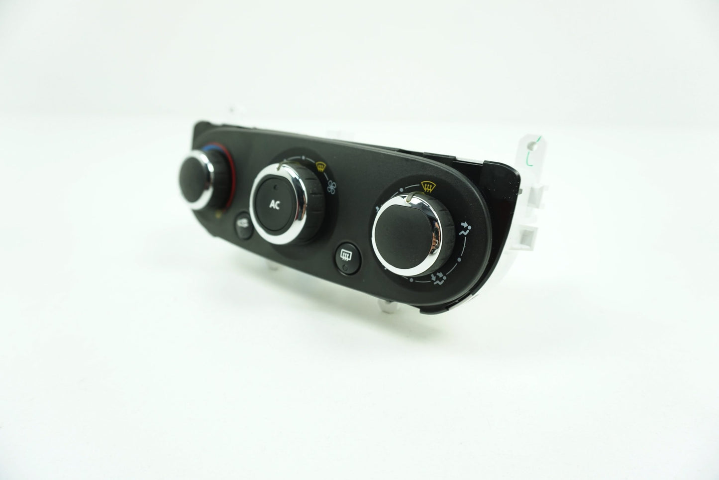 Pièce d'origine Panneau de commande de climatisation et ventilation pour Renault Clio IV T1019676Z