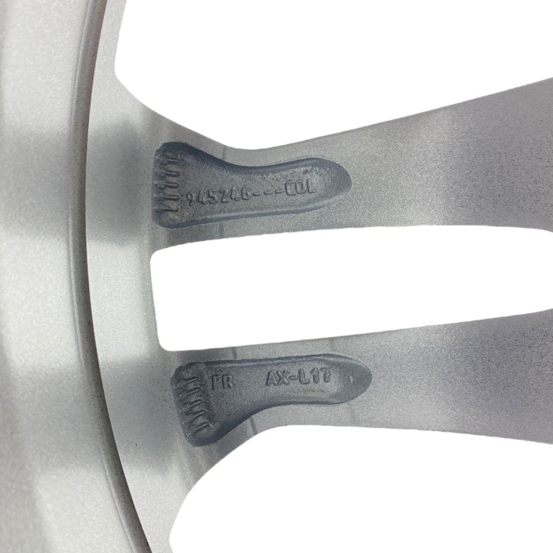 Pièce d'origine Jante alliage 17 pouces pour Renault Clio III RS 8200876150