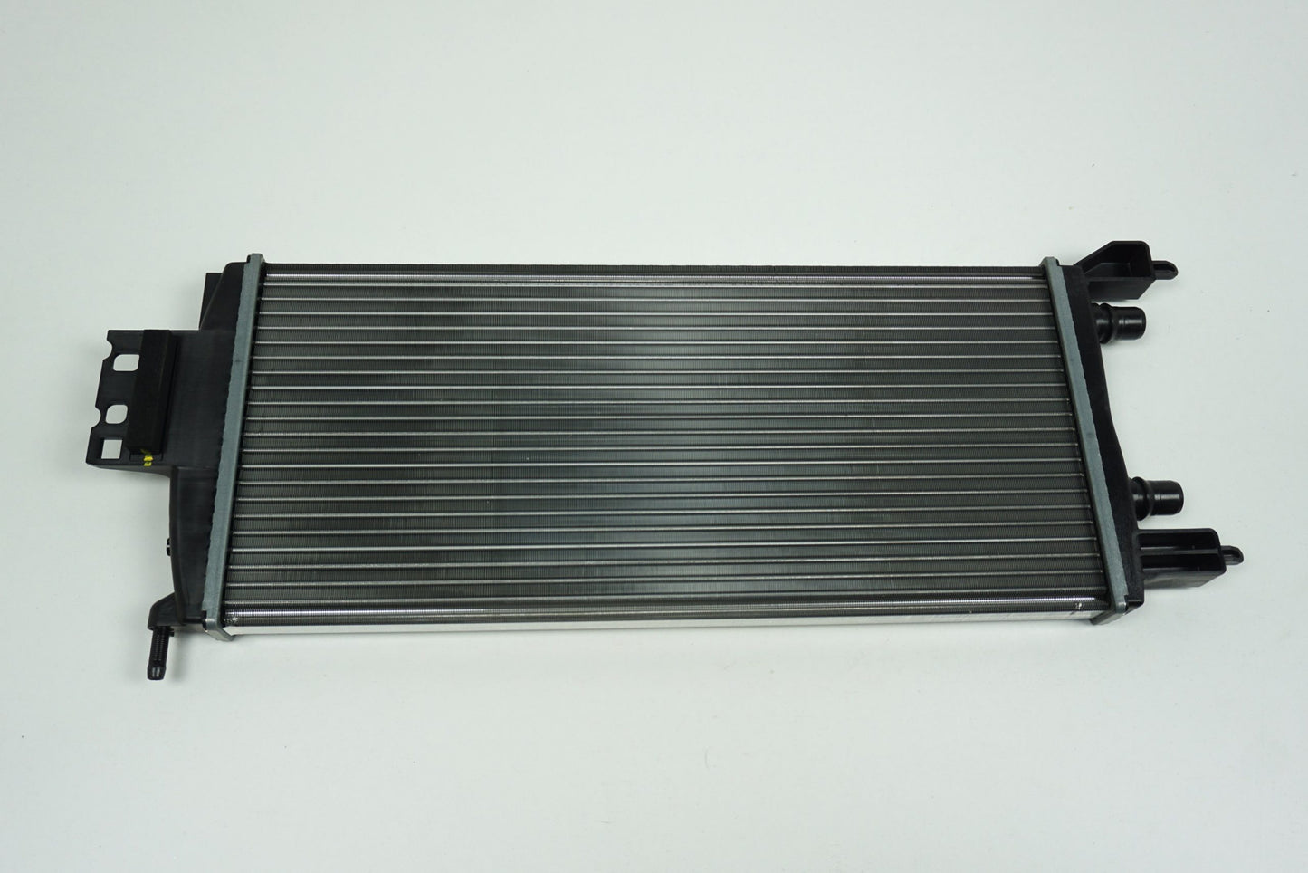 Pièce d'origine Radiateur de refroidissement pour Renault Scenic IV Hybrid Assist 214100992R
