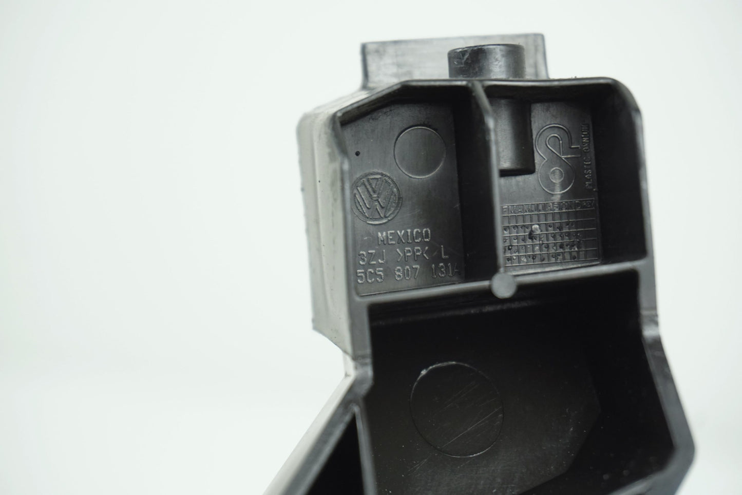 Pièce d'origine Support de pare-chocs gauche pour Volkswagen Beetle 5C5807131