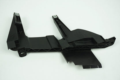 Pièce d'origine Support de phare droit pour BMW X3 E83 1301073025R