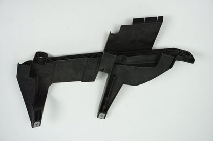 Pièce d'origine Support de phare gauche pour BMW X3 E83 1301073024L