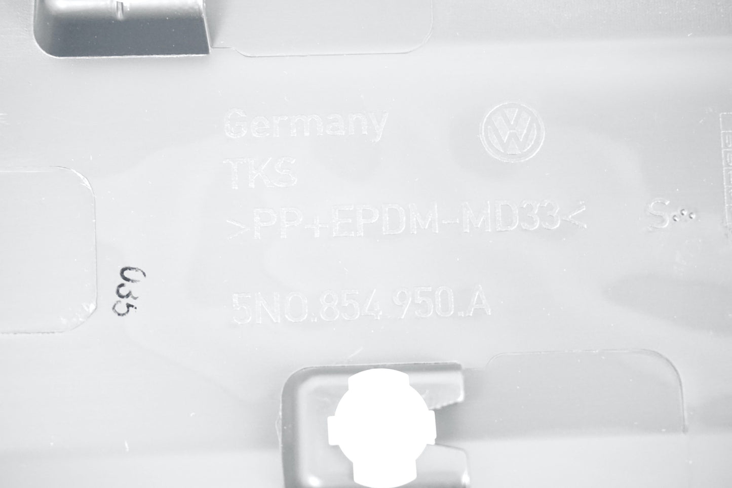 Pièce d'origine Baguette de porte arrière droite pour Volkswagen Tiguan I 5N0.854.950.A