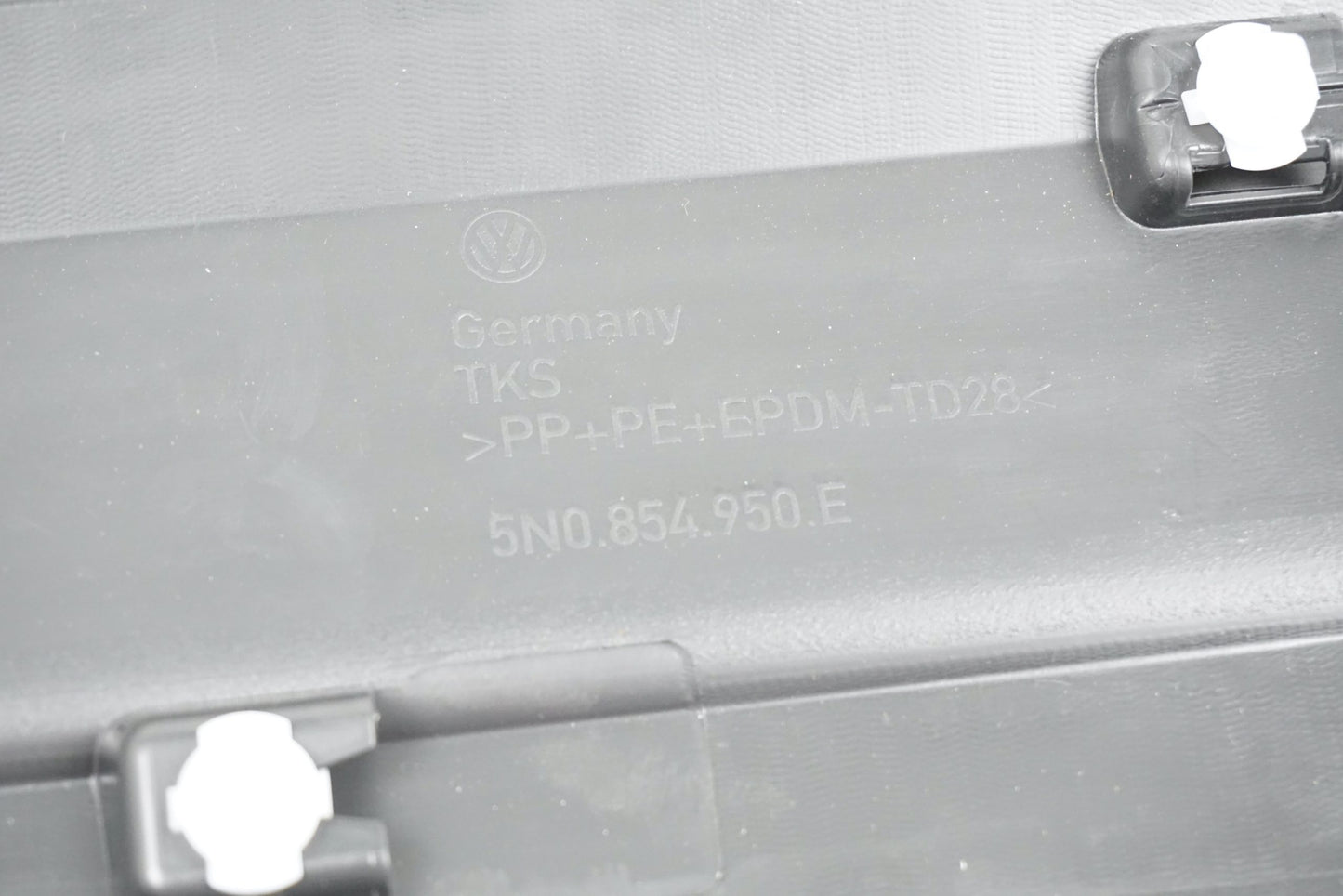 Pièce d'origine Baguette chromée de porte arrière droite pour Volkswagen Tiguan I 5N0854950E
