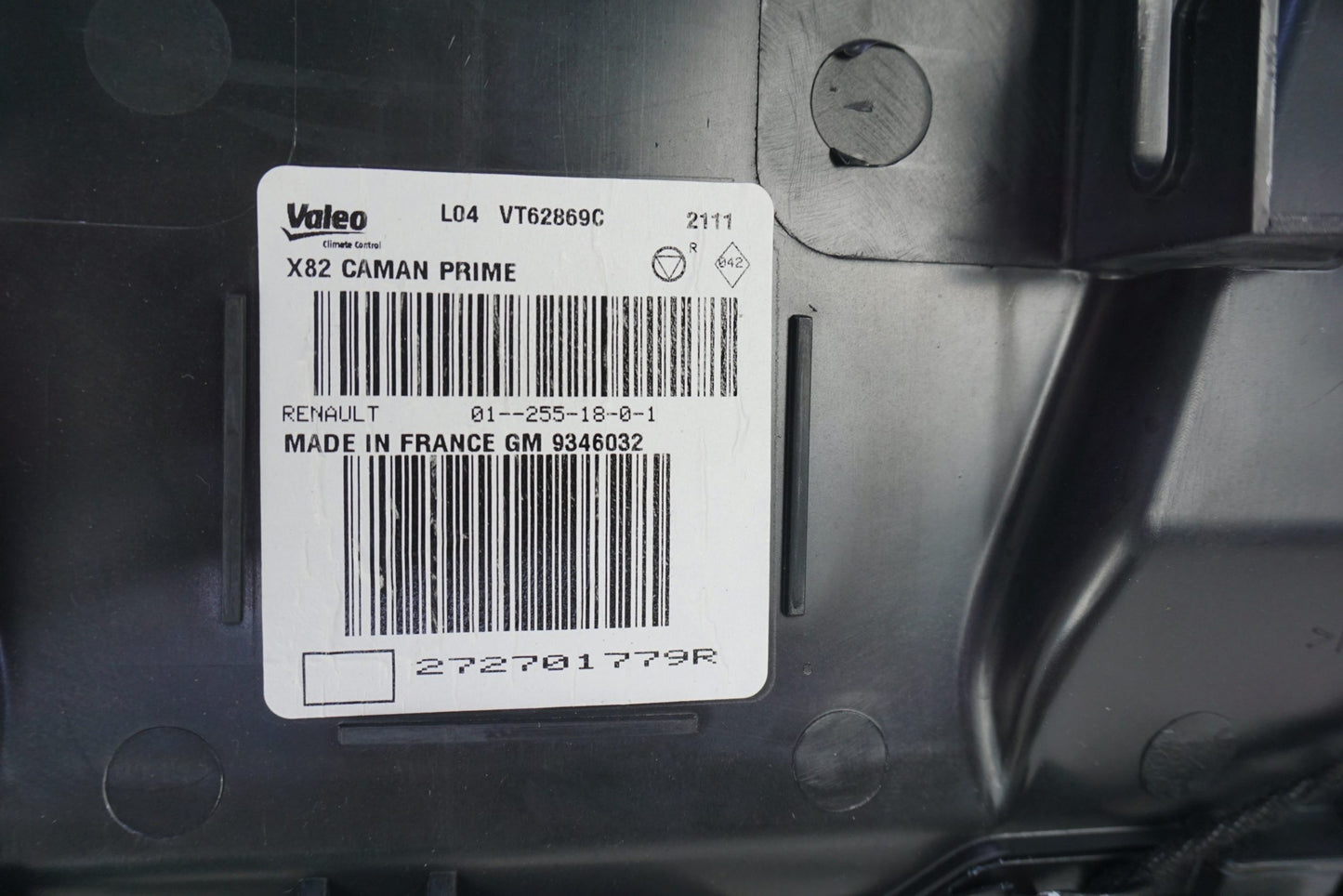 Pièce d'origine Radiateur de chauffage échangeur thermique pour Renault Trafic III Opel Vivaro Fiat Talento NV300 272701779R 9346032