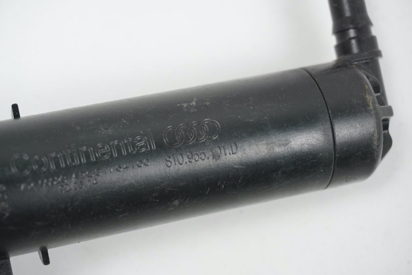 Pièce d'origine Gicleur de lave-phare gauche pour Audi A5 8T0 8T0955101D