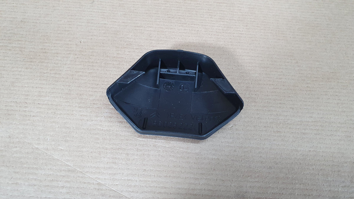 Cache de boucle de ceinture de sécurité d’origine pour Peugeot 3008 / 5008 — 96029222XT — vue 3