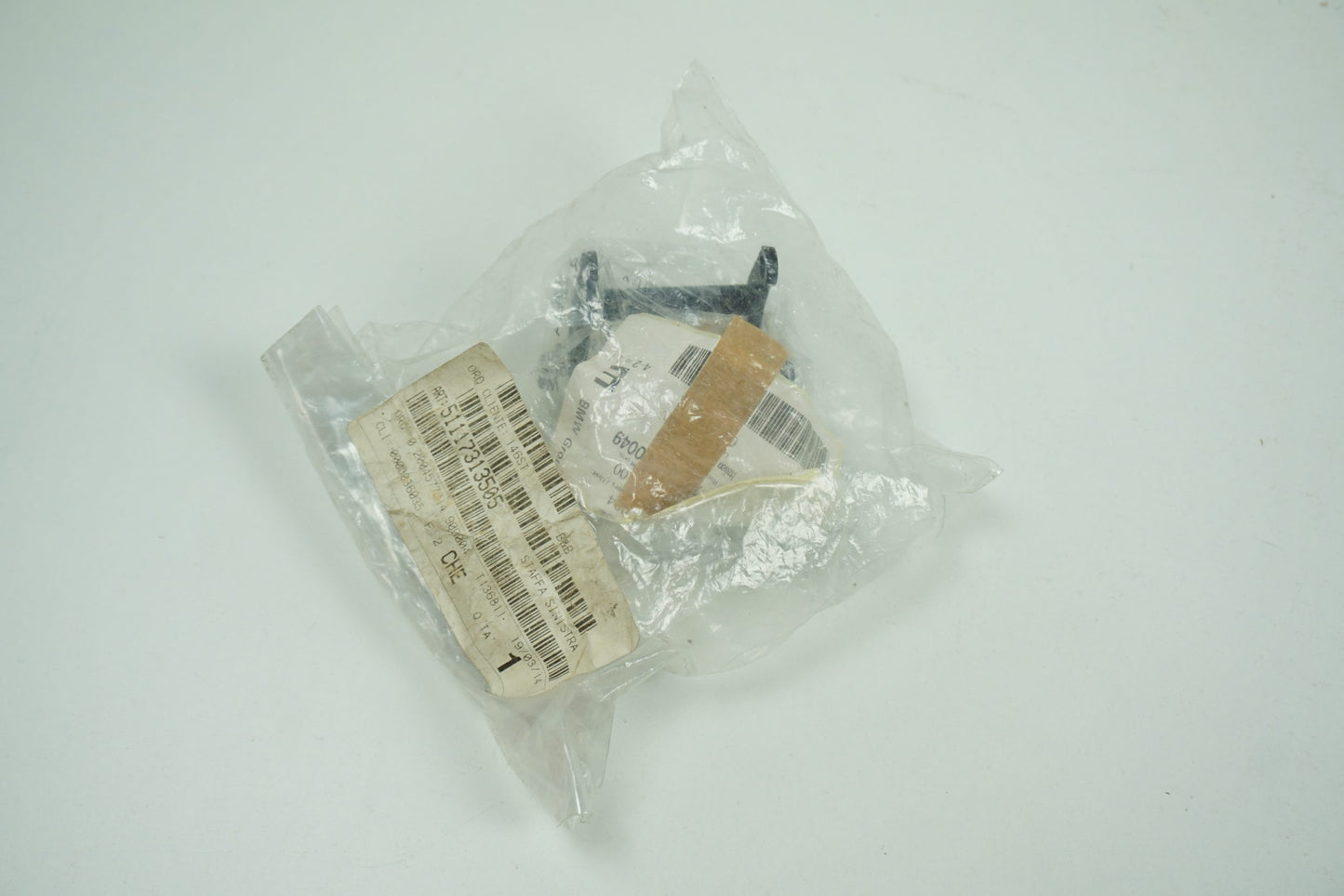 Pièce d'origine Boîtier de gicleur de lave-phare gauche pour BMW Série 7 F10 51117313505