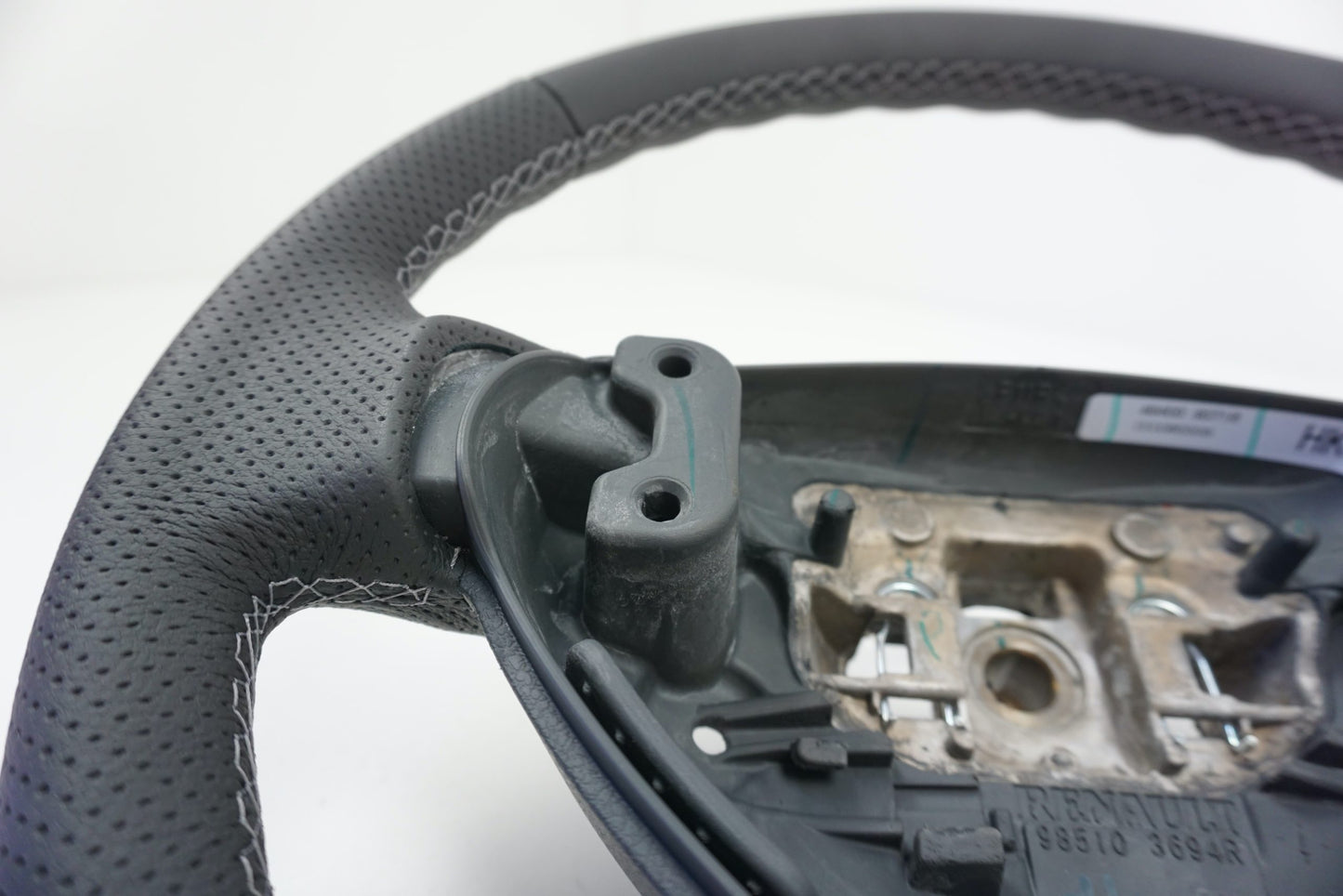 Pièce d'origine Volant pour Dacia Duster I 484008071R
