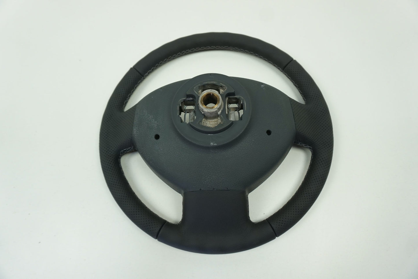 Pièce d'origine Volant pour Dacia Duster I 484008071R