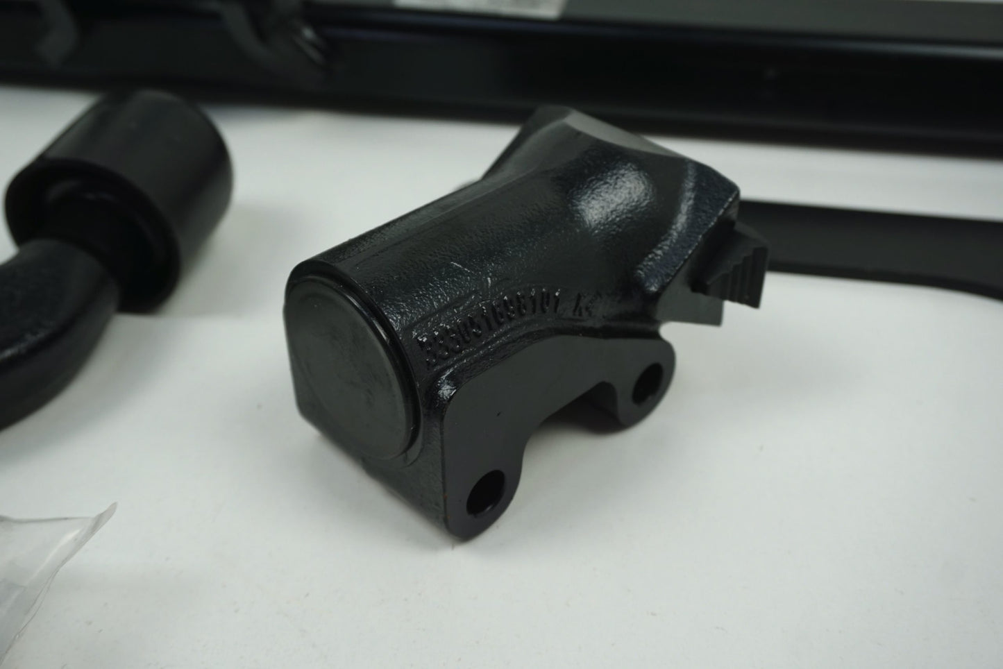 Pièce d'origine Attelage pour Dacia Duster 8201645698