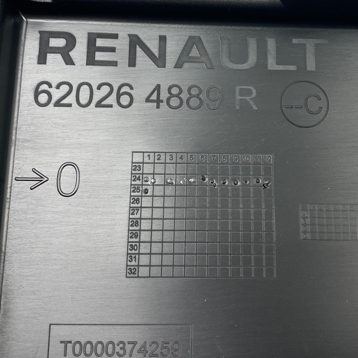 Pièce d'origine Grille de pare-chocs avant pour Renault Captur II phase 2 Symbioz 620264889R