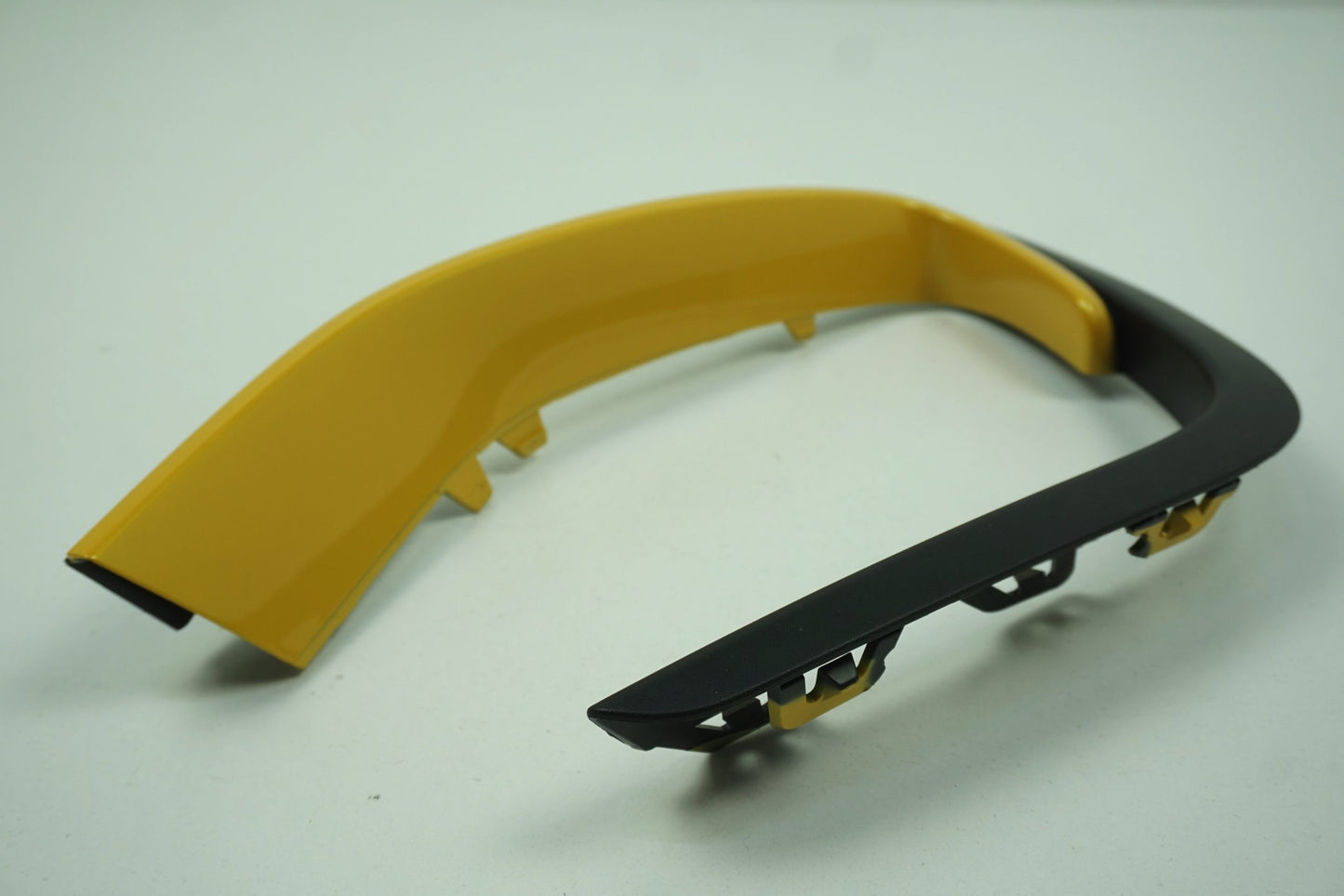 Pièce d'origine Cadre de grille pour Renault Clio IV RS Trophy 266A19815R