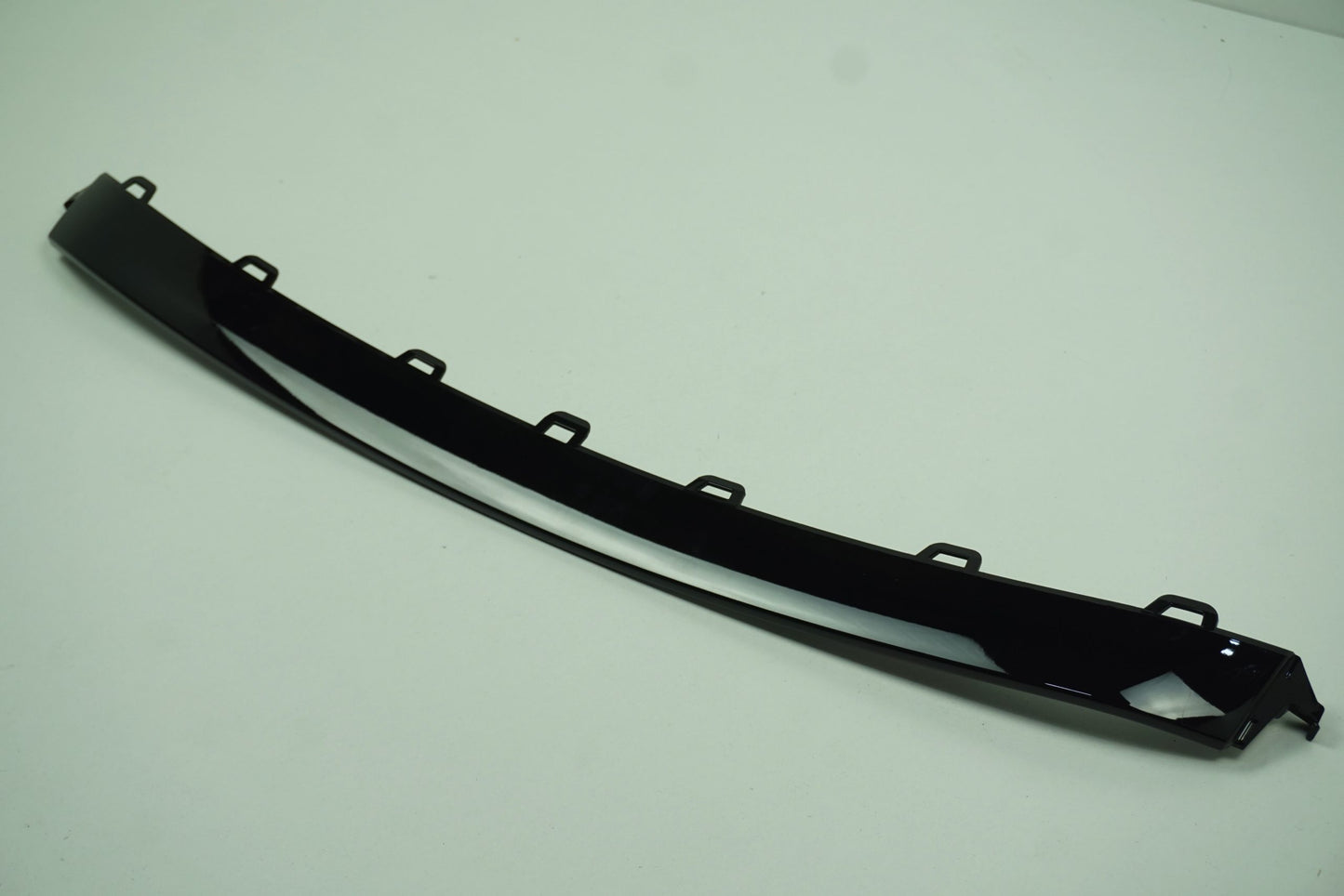 Pièce d'origine Baguette de pare-chocs avant pour Renault Clio IV RS Trophy 620843081R