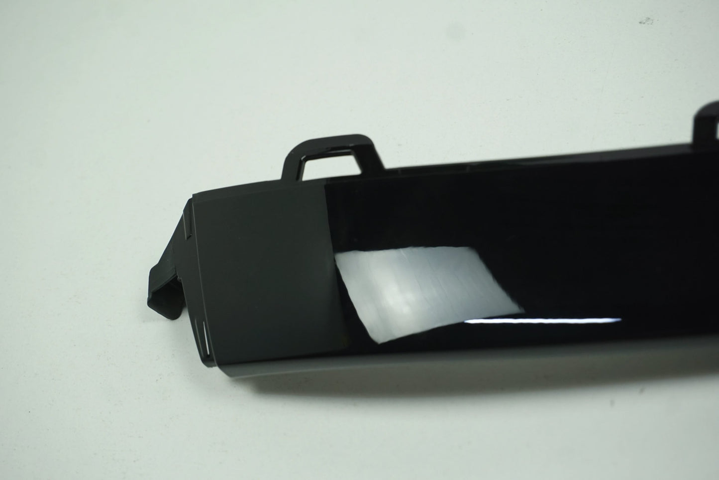 Pièce d'origine Baguette de pare-chocs avant pour Renault Clio IV RS Trophy 620843081R