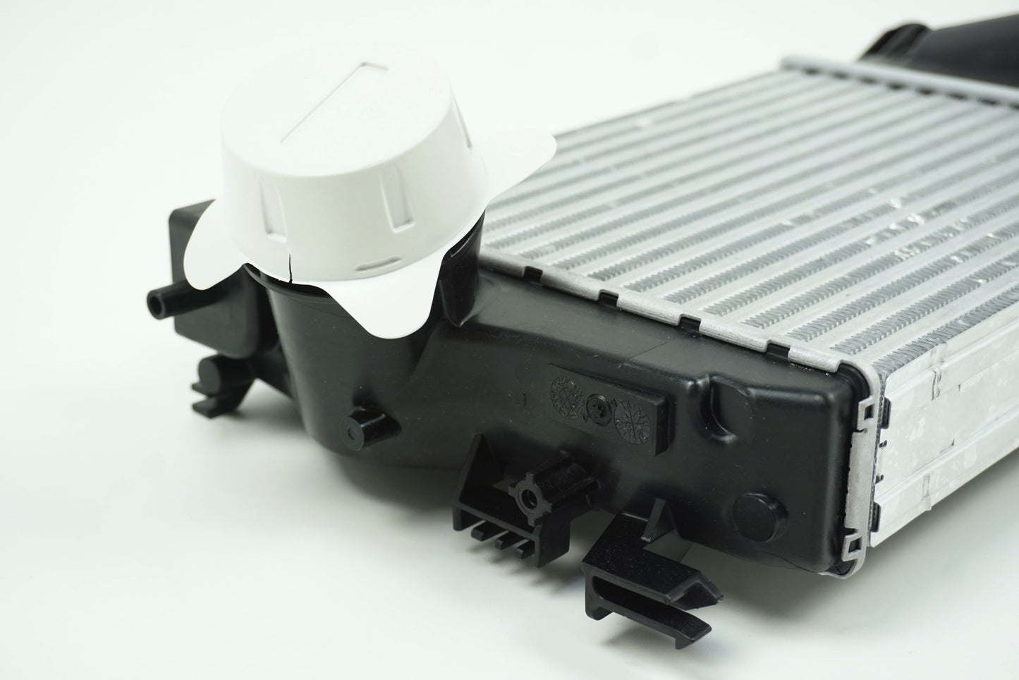Pièce d'origine Intercooler échangeur d'air pour Nissan Qashqai J11 144614EJ0A