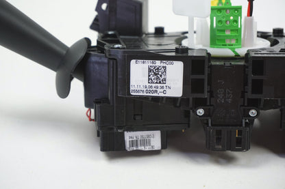 Pièce d'origine Commodo de colonne de direction avec ressort tournant pour Dacia 255676020R