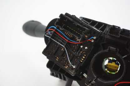 Pièce d'origine Commodo de colonne de direction avec ressort tournant airbag pour Renault Clio IV phase 2 255671465R