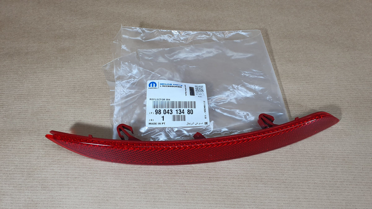 Catadioptre de pare-chocs pour Peugeot 308 II — 9804313480 — vue 1