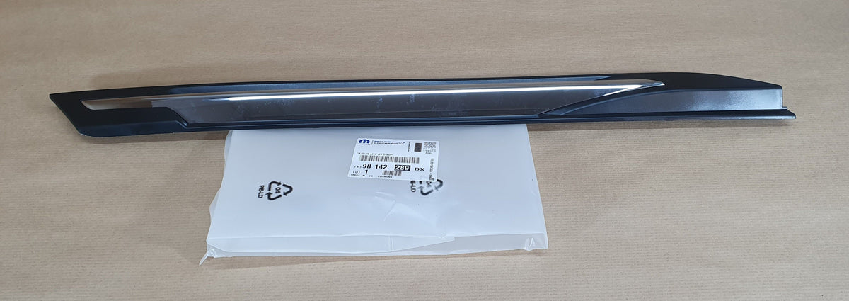 Baguette d’aile avant, côté droit pour Peugeot 3008 / 5008 — 98142289DX — vue 1