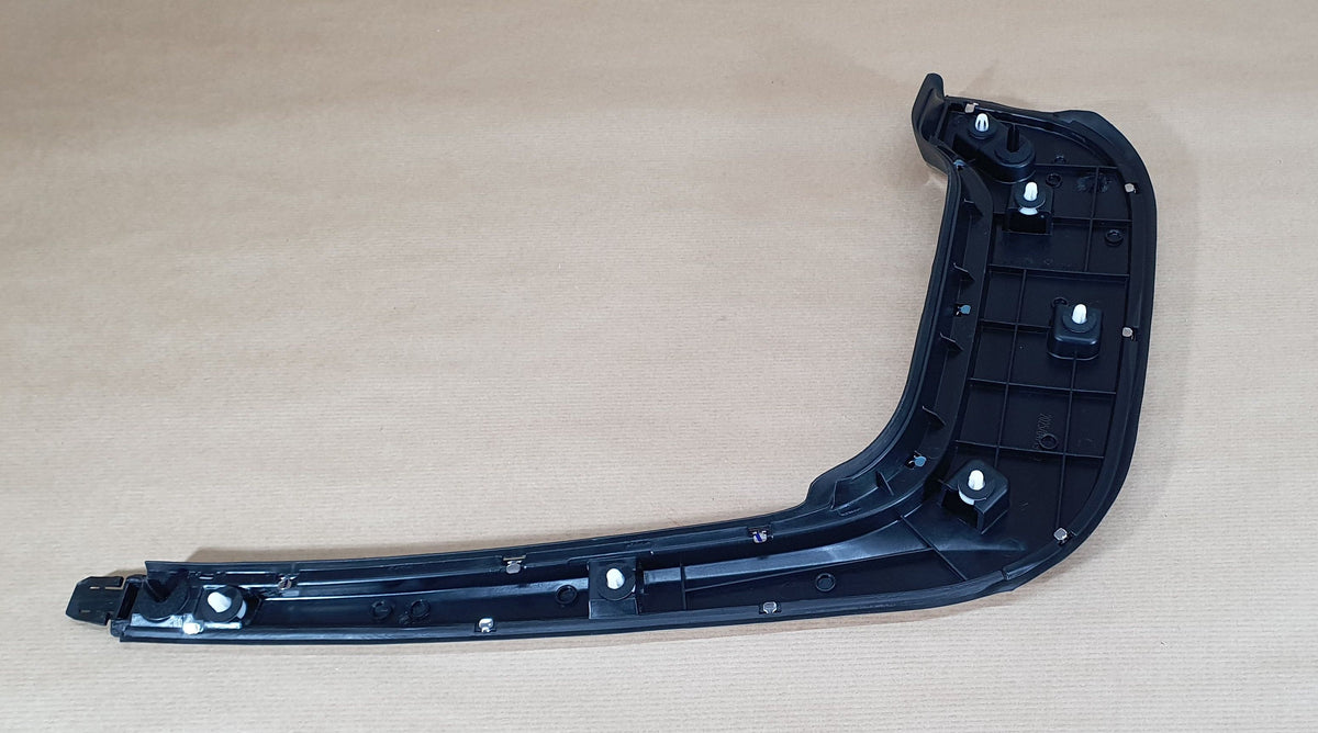 Baguette latérale arrière, côté gauche pour Citroën C5 Aircross — 98169084VV — vue 2