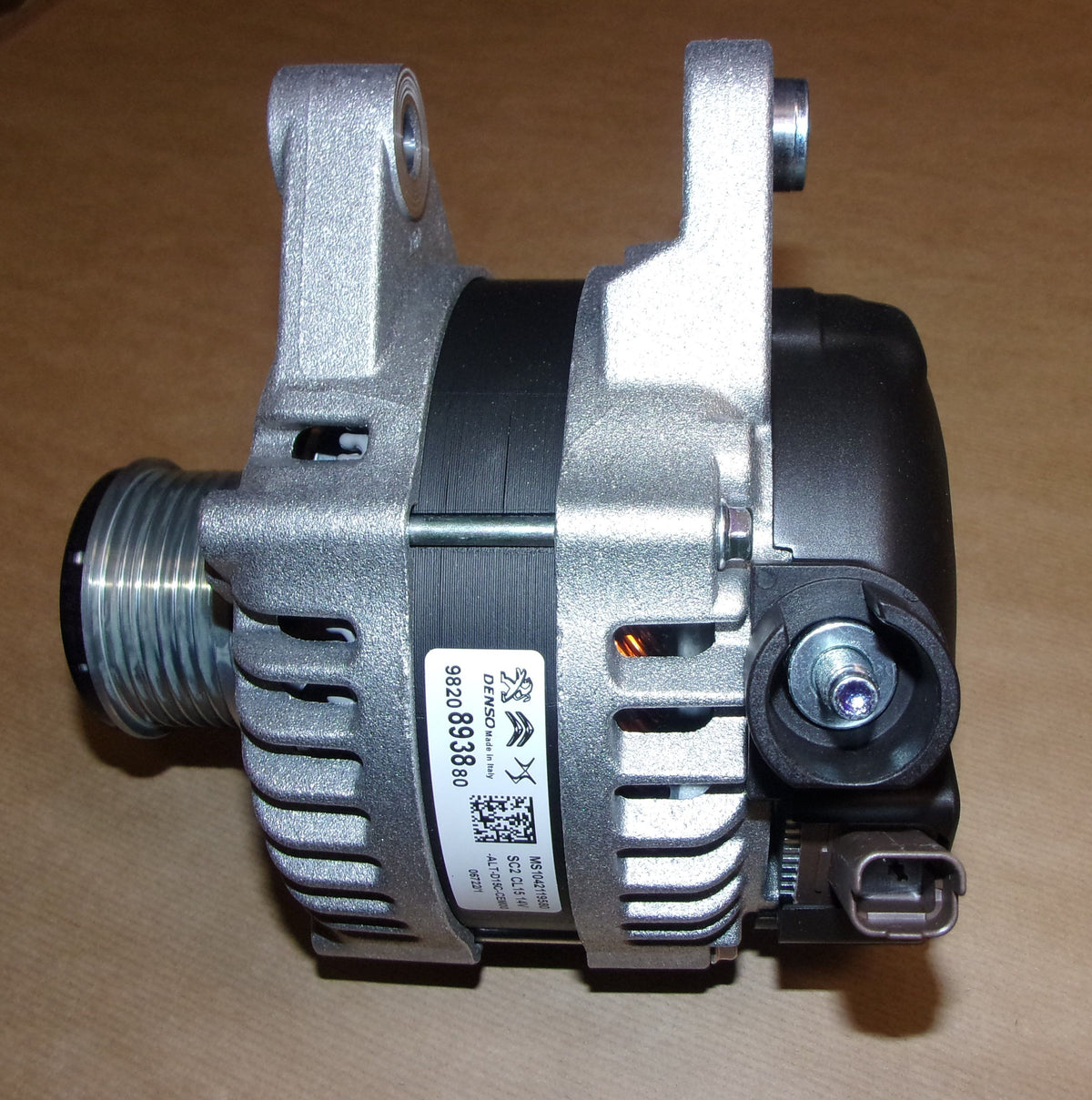 9820893880_2.JPG