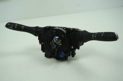 Pièce d'origine Commodo de colonne de direction avec ressort tournant airbag pour Renault Talisman Megane IV 255678134R