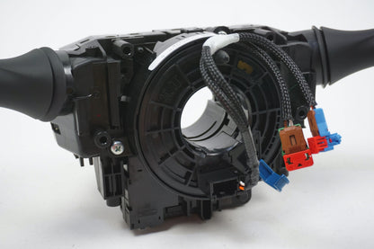 Pièce d'origine Commodo de colonne de direction avec ressort tournant airbag pour Renault Talisman Megane IV 255678134R