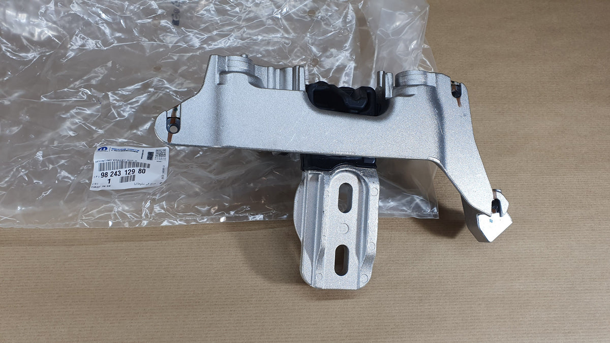 Support de boîte de vitesses pour Citroën C4 III 1.2THP — 9824312980 — vue 1