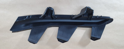 Baguette de pare-chocs avant, côté gauche pour Peugeot 208 — 98334334XT — vue 2
