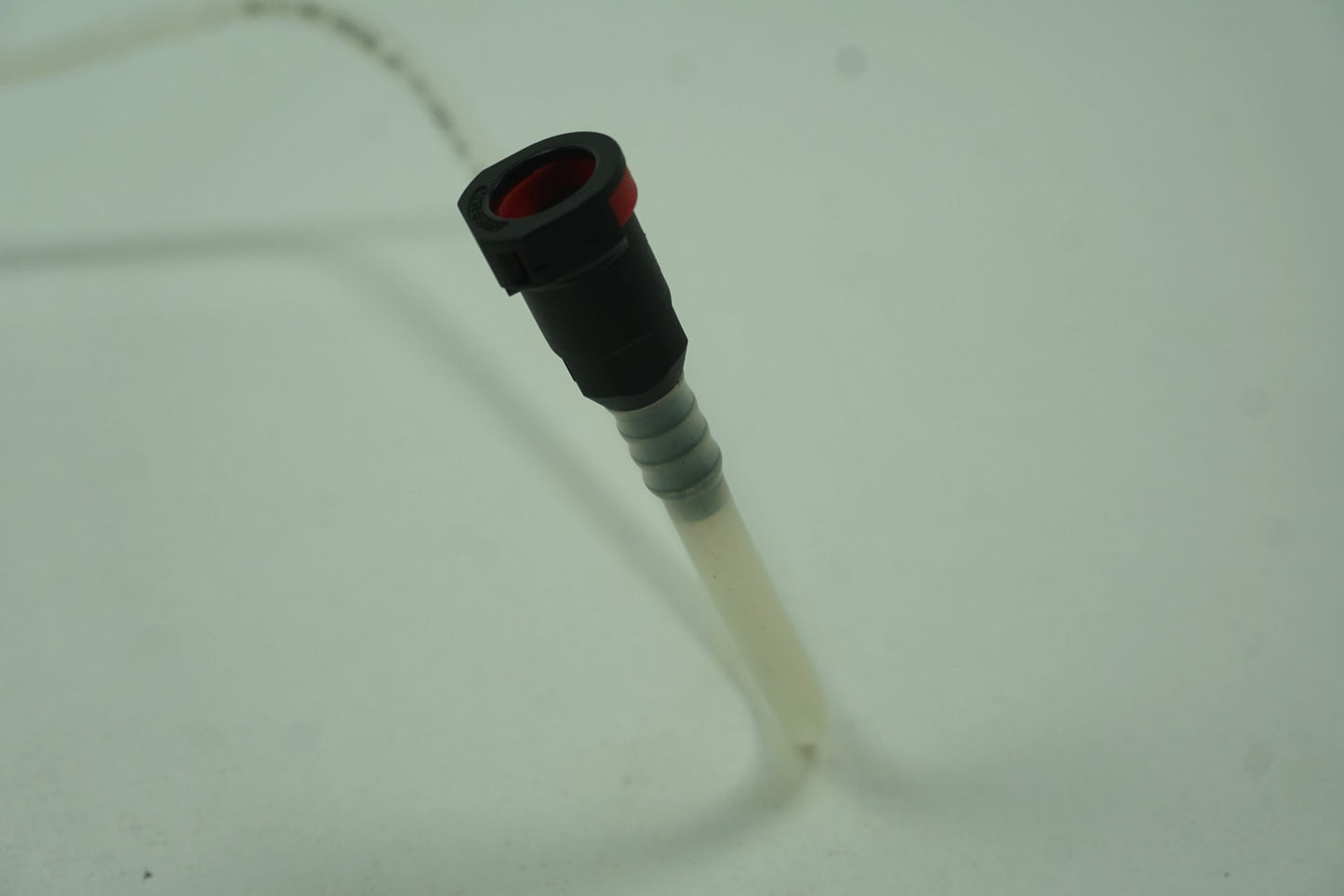 Pièce d'origine Conduite de carburant pour Renault 7700113644