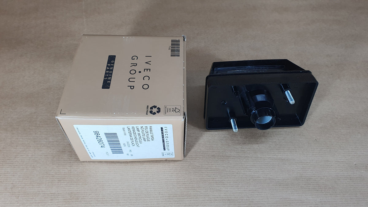 Éclaireur de plaque d’immatriculation côté gauche pour Iveco Daily — 98426074 — vue 1