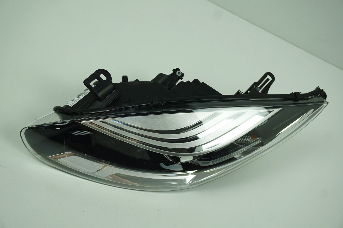 Pièce d'origine Phare gauche pour Renault Megane III phase 2 260605817R