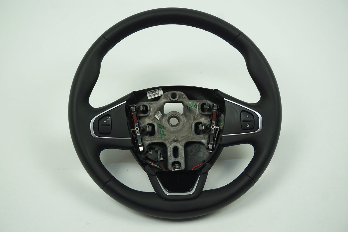 Pièce d'origine Volant pour Renault Captur I 484007131R