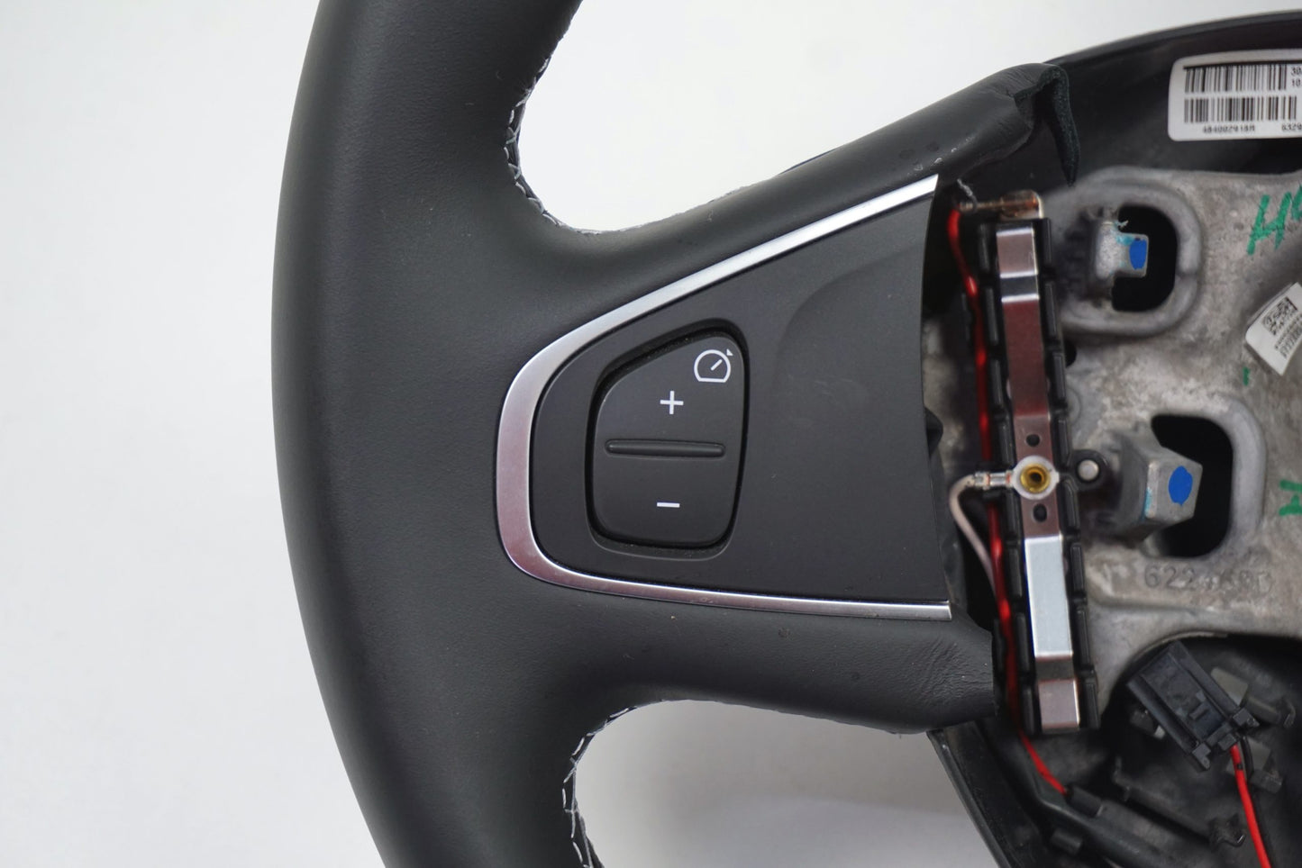 Pièce d'origine Volant cuir pour Renault Captur I 484002918R