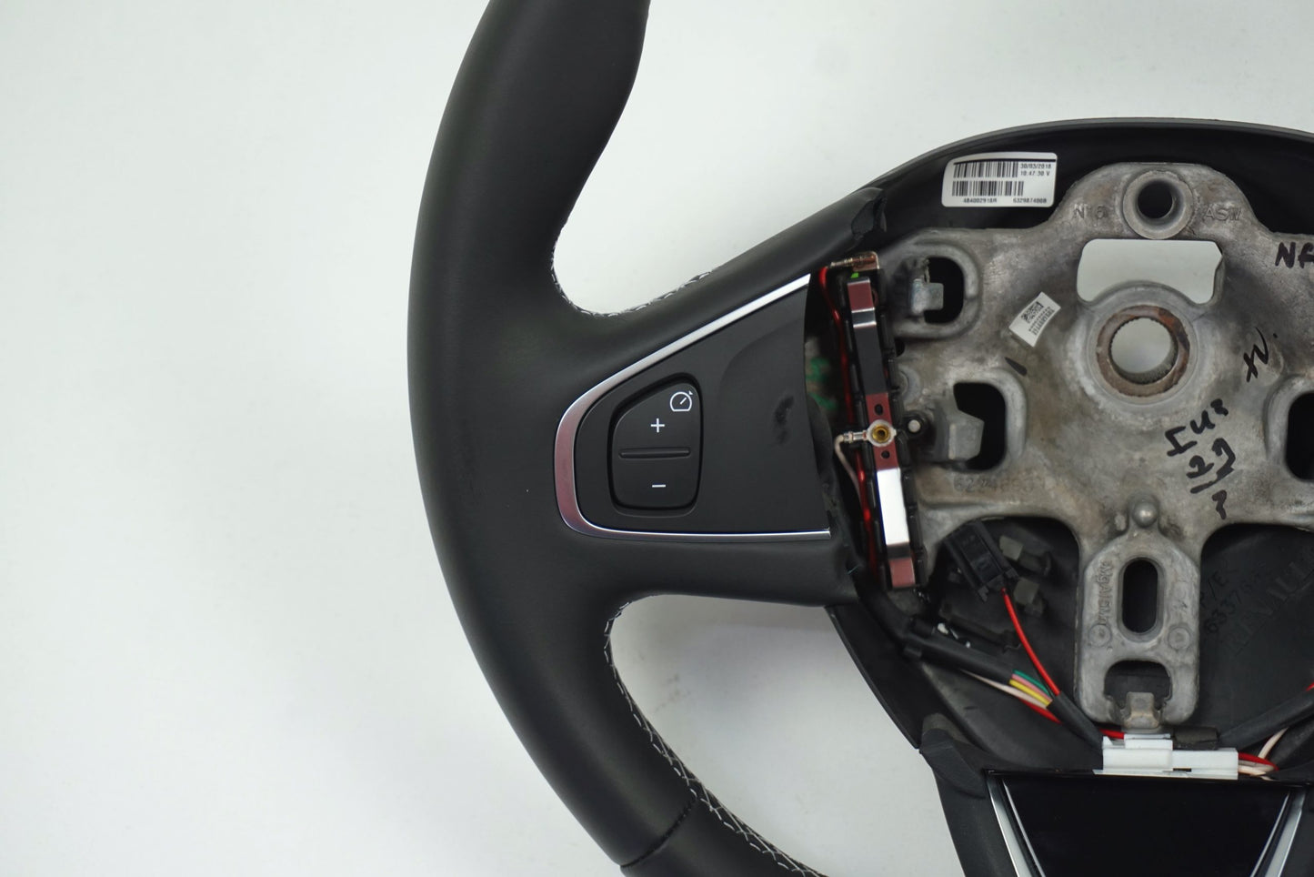Pièce d'origine Volant cuir pour Renault Clio IV 484002918R