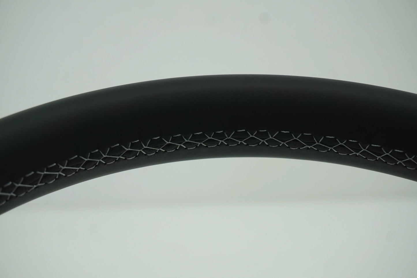 Pièce d'origine Volant cuir pour Renault Clio IV 484002918R